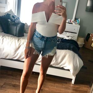 BRAND NEW Superdown Aaliyah Deep V Bodysuit